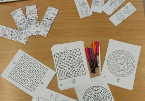 Kocie zakładki i labirynty